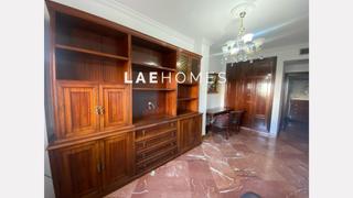 Appartement  Calle de la cruz del campo. Piso de 4 dormitorios en avenida cruz del campo!