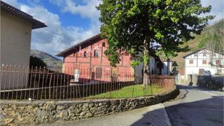 Casa  Núcleo errezil. Casa de pueblo en errezil guipúzcoa