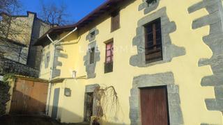 Casa  Núcleo larraul. Casa en venta en larraul con terreno  oportunidad única para ref