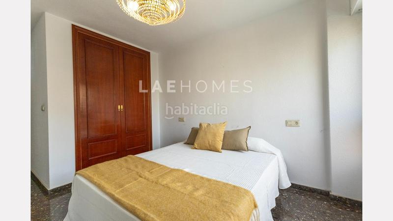Foto 0d527381-0126-4ef2-b779-5cff0ac0bf02. Piso  en venta en el centro 4 dormitorios, piscina y ubicación privilegiada en Alicante