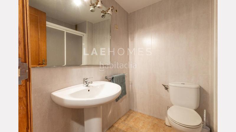 Foto 1cf9ce20-0f10-4938-b4c1-86187a3fcb88. Piso  en venta en el centro 4 dormitorios, piscina y ubicación privilegiada en Alicante