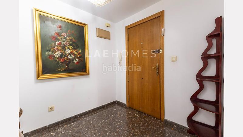 Foto b4bde108-366c-4675-8b54-00e8adbcbca7. Piso  en venta en el centro 4 dormitorios, piscina y ubicación privilegiada en Alicante