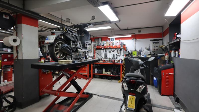 Foto 1bac3eaf-cdb9-4bba-a764-2f289f2caccc. Local comercial en avenida sarrià 64 venta taller motocicletas en activo en avenida sarriá, zona alta, . en Barcelona