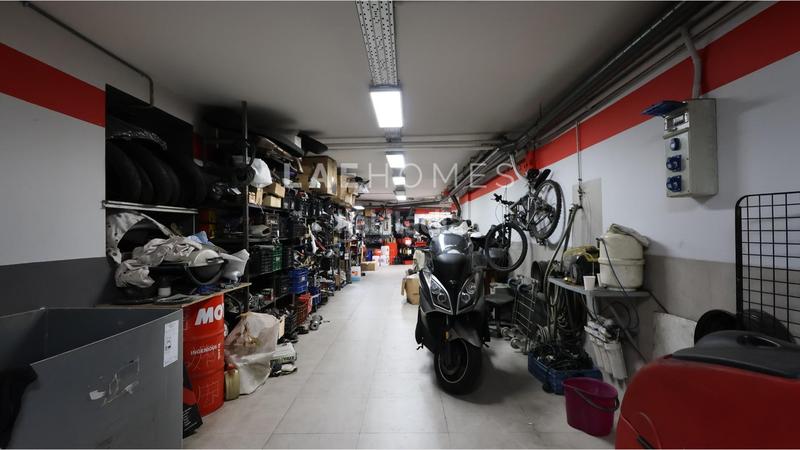 Foto 7d2b55b8-27de-4993-83f1-afe04bcb6feb. Local comercial en avenida sarrià 64 venta taller motocicletas en activo en avenida sarriá, zona alta, . en Barcelona
