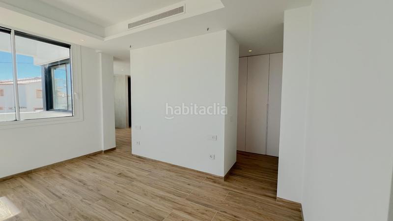 Foto ae92c381-9c6e-44b4-a150-1428c0596379. Xalet amb calefacció aparcament piscina a La Fustera Benissa