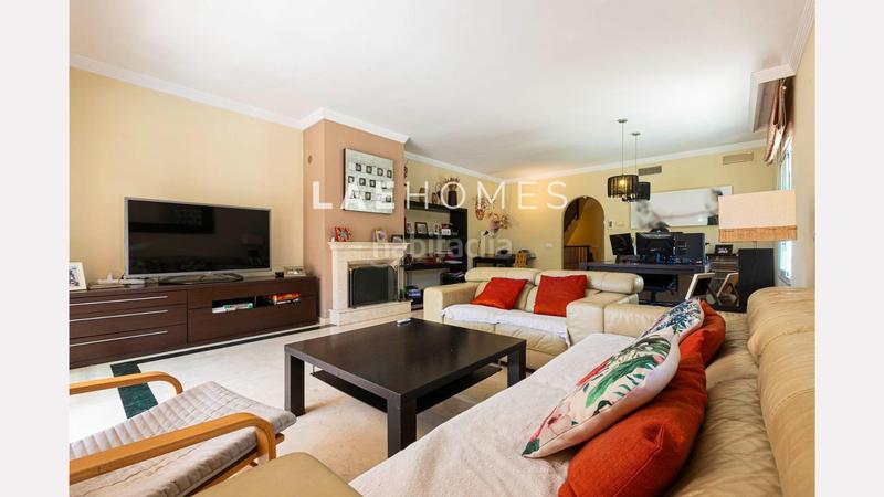 Foto 52607e56-1521-4f42-9295-e45a12eb5c0d. Casa adossada amb aparcament piscina a Nagüeles Alto Marbella