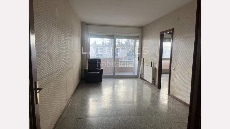Foto 42b4d159-1663-47c4-8858-aab8f23028df. Piso espacioso piso de 4 habitaciones, con grandes posibilidades de reforma en la dreta de l eixample en Barcelona