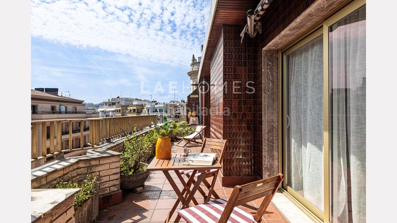 Foto a8c76c51-5c3a-43e8-88bf-3f387a7c0e84. Attico con riscaldamento in Gros Donostia - San Sebastián