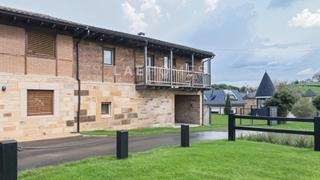 Masia a Penagos. Casa en venta junto al parque de cabárceno.