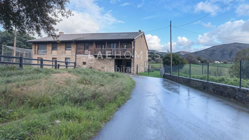 Foto fd7ee344-36dc-4f12-bce2-26ae97d31719. Masia a Penagos