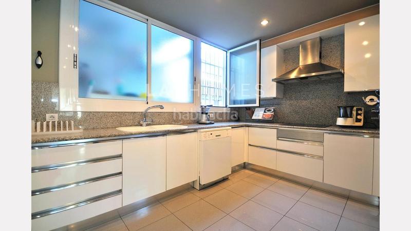 Foto 600d016d-0b65-4008-baf0-53ce6b2b4b0e. Attico con riscaldamento parcheggio in Putget - Farró Barcelona
