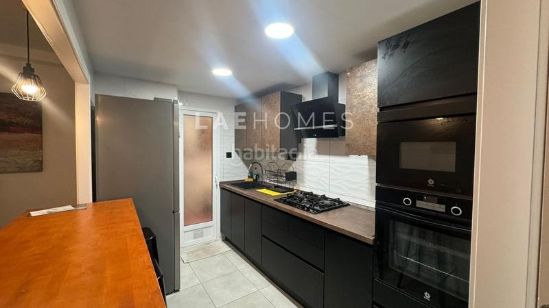 Foto 1d9f831e-3348-4a24-b5a5-28d38dc10836. Piso  exterior luminoso, con 4 habitaciones, junto a la ciudad en Valencia
