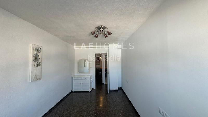 Foto 5c1a5d38-99db-4140-857c-8dd5b4baa1aa. Piso  exterior luminoso, con 4 habitaciones, junto a la ciudad en Valencia