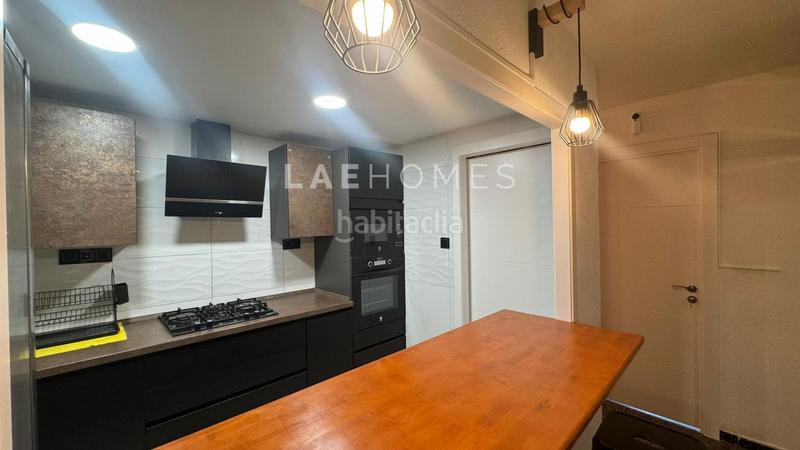Foto f11376fa-7d0e-4700-85c2-6dc3419cde28. Piso  exterior luminoso, con 4 habitaciones, junto a la ciudad en Valencia