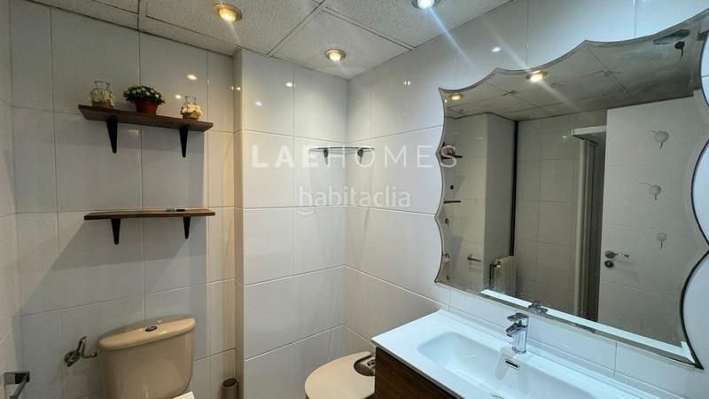 Foto f867d911-2242-4f4c-88b1-f3048a3fc1d0. Piso  exterior luminoso, con 4 habitaciones, junto a la ciudad en Valencia