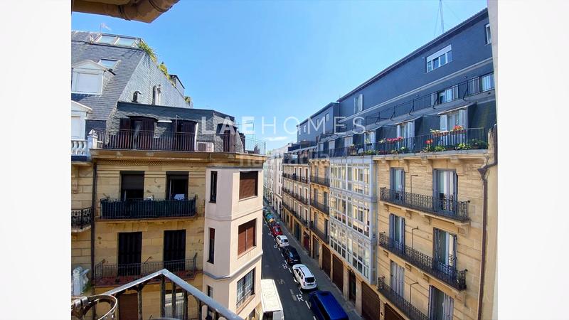 Foto ad01cb40-7760-4a17-9745-5eb235b341d7. Pis a Área Romántica Donostia - San Sebastián