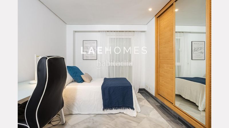 Foto 0e242aa4-62d0-4a66-80e6-759d93b7c8b8. Apartament amb piscina a Divina Pastora Marbella