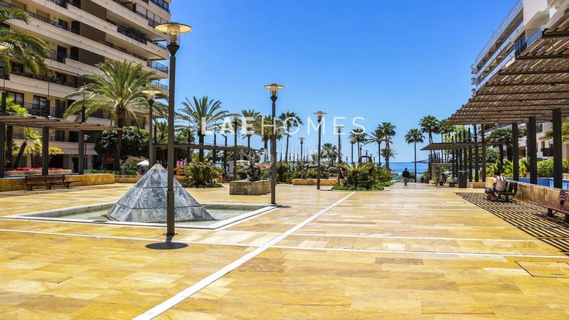 Foto e8903aeb-0a73-4f26-9557-175aa138c7fb. Apartament amb piscina a Divina Pastora Marbella