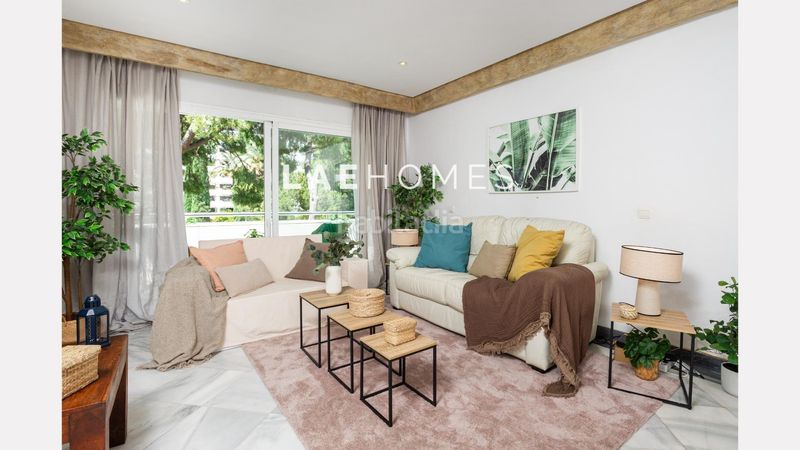 Foto f11182be-70b7-4c53-8730-8fda35ea86d9. Apartament amb piscina a Divina Pastora Marbella