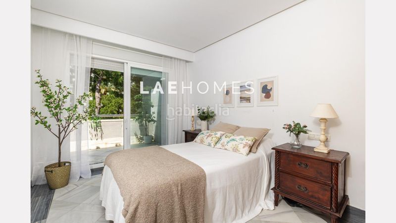 Foto f51a9122-517a-4d0b-92b9-e951d67d0e49. Apartament amb piscina a Divina Pastora Marbella