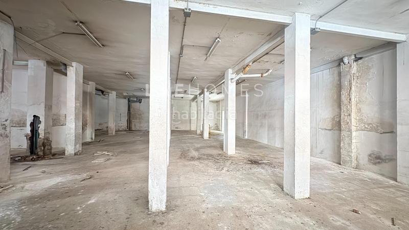 Foto 4d9e06aa-9844-427a-a433-775e2c8f341a. Local comercial a Plaza Elíptica - República Argentina Gandia