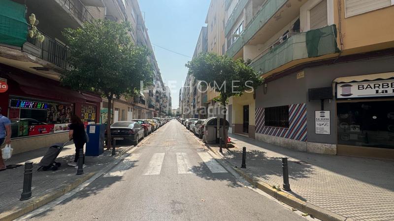 Foto 7382cf9e-9305-49c8-96dd-d43ee6f82f0a. Local comercial a Plaza Elíptica - República Argentina Gandia