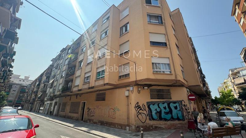 Foto 86ba7e86-c281-433d-a424-ca68002f3d1b. Local comercial a Plaza Elíptica - República Argentina Gandia