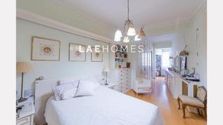 Piso  Rambla catalunya. Ático en finca regia de 5 habitaciones en el centro de barcelona