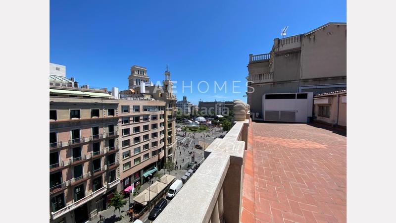 Foto c9c4c8ea-70a5-4cc0-8de4-e8f2bfb91cd7. Piso ático en finca regia de 5 habitaciones en el centro , junto plaza cataluña. en Barcelona