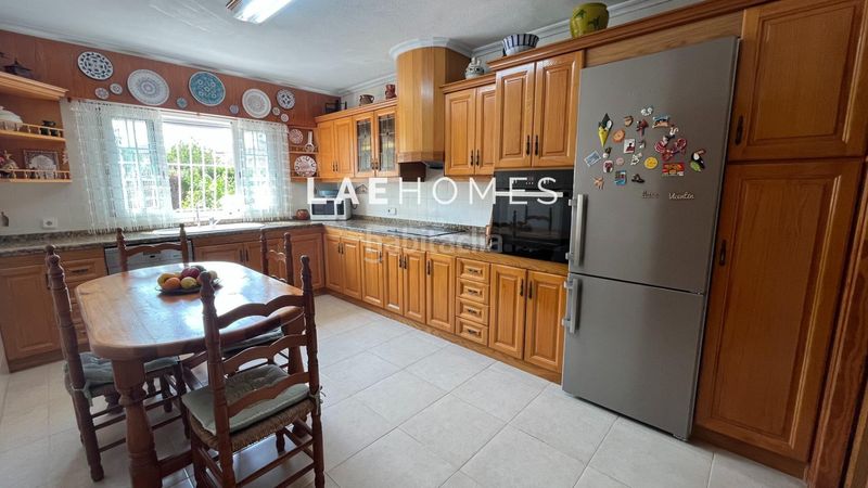 Foto 8b2429f9-868e-40dc-9ca1-a60167f6714b. Chalet  en venta con piscina en Almajada-Ravel Mutxamel