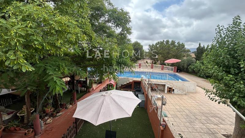 Foto 59abdc33-8bff-4fdf-9c23-5ef8abd5492c. Chalet casa en venta con terreno urbano de 2919m2 y dos viviendas independientes junto a la ermita de san jaime en Alicante