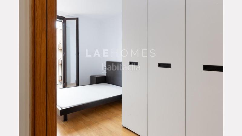 Foto 3a81151a-b072-4d0e-8dda-7160f10da666. Piso vive el encanto del casco antiguo con todas las comodidades modernas! en Barcelona