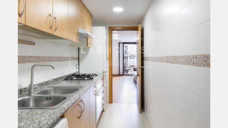 Foto 99227cd6-25a2-4e70-9712-aabbd3fd4b4d. Piso vive el encanto del casco antiguo con todas las comodidades modernas! en Barcelona