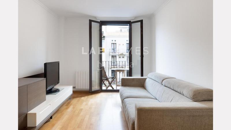 Foto b770d93a-7a0d-4aa8-b1ac-754ba077981b. Piso vive el encanto del casco antiguo con todas las comodidades modernas! en Barcelona