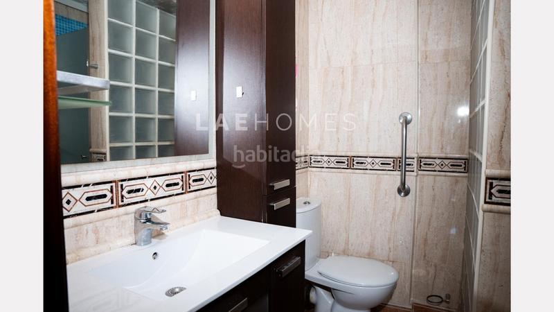 Foto 0cde5c82-4361-4c0c-8547-00e67437c0aa. Piso apartamento en primera línea de playa en el campello con vistas panorámicas al mar en Campello (el)