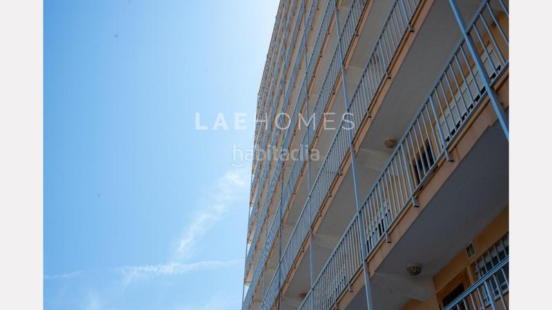Foto 5c7207df-4135-40af-993a-b69d89e22d97. Piso apartamento en primera línea de playa en el campello con vistas panorámicas al mar en Campello (el)