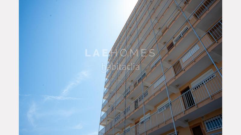 Foto c0909d02-076f-4772-9944-ccb8fe839921. Piso apartamento en primera línea de playa en el campello con vistas panorámicas al mar en Campello (el)