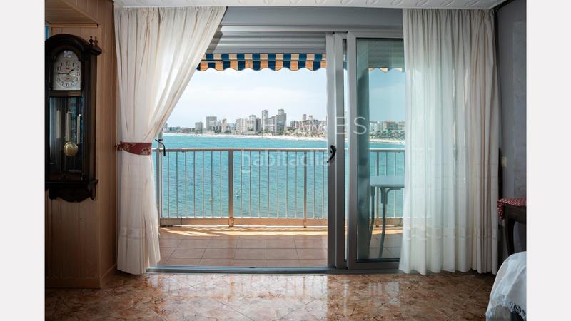 Foto d48c28d4-89de-4ccf-b64b-6d73d45111a4. Piso apartamento en primera línea de playa en el campello con vistas panorámicas al mar en Campello (el)