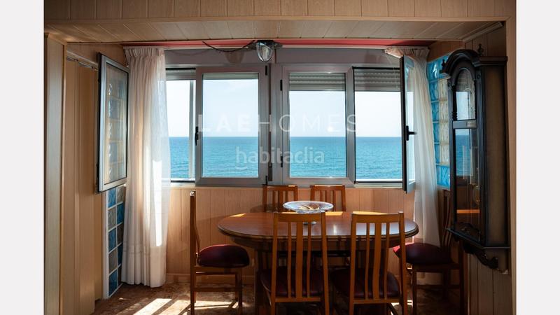 Foto f8223411-916f-4f20-a563-0ad3889aa5c1. Piso apartamento en primera línea de playa en el campello con vistas panorámicas al mar en Campello (el)