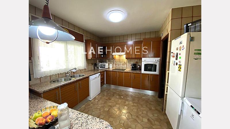 Foto 0fd0395f-5056-4dc6-bfcb-414f023e486e. Ático fantástico piso con 5 habitaciones en el centro en Martorell