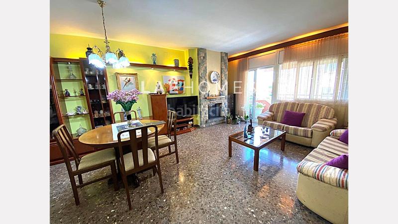 Foto f61f3f77-8a78-4a91-afd4-8f218ba29fc4. Ático fantástico piso con 5 habitaciones en el centro en Martorell