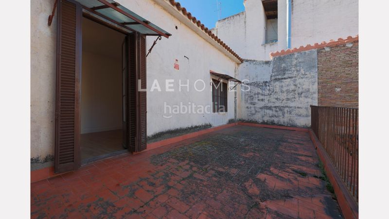 Foto b6df5b1d-17e5-427e-87bb-d7a88e2e3a1a. Affitto edificio in Centre - Estació Sant Cugat del Vallès