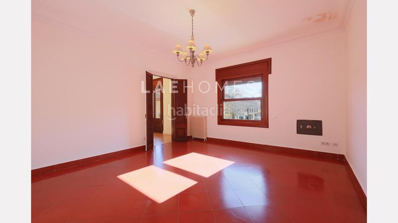 Foto cd26f23e-44b9-4dfe-b3f8-54bc1e77f816. Location bureau avec chauffage dans Centre - Estació Sant Cugat del Vallès