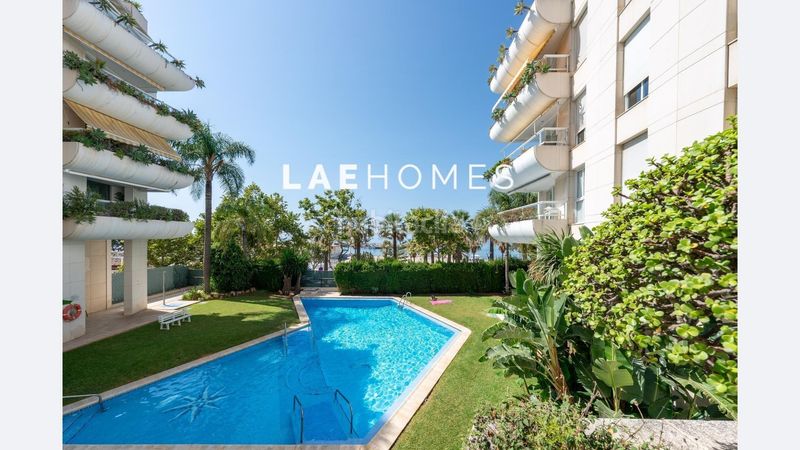 Foto 140448c2-eb4a-4ea3-b851-7f65e9d8208d. Apartament amb calefacció aparcament a Playa Bajadilla - Puertos Marbella