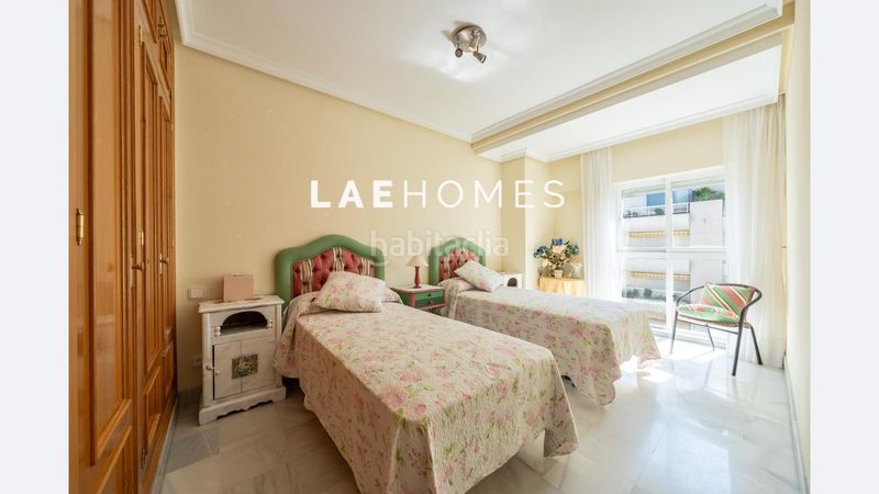 Foto 17063979-d6a3-47d7-b666-0984acd1120a. Apartament amb calefacció aparcament a Playa Bajadilla - Puertos Marbella