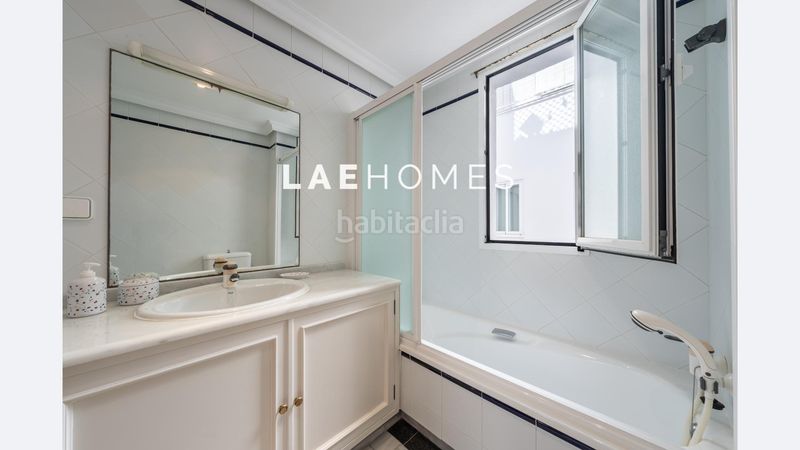 Foto 1ec0fcb5-4e96-4aeb-979f-d77f469f008b. Apartament amb calefacció aparcament a Playa Bajadilla - Puertos Marbella