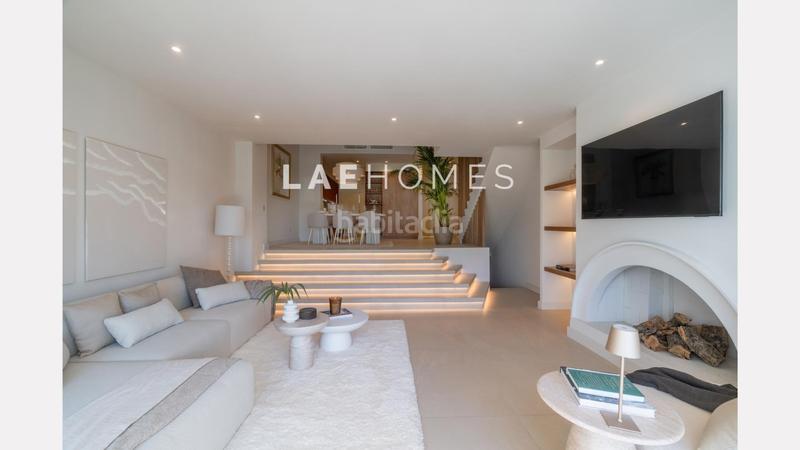 Foto 022d288d-5667-4f25-98cb-d6f789f8d9b7. Casa a schiera con parcheggio in Aloha Marbella