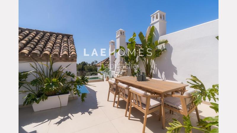 Foto 9860dd88-106a-430a-a923-425299b8b311. Casa a schiera con parcheggio in Aloha Marbella
