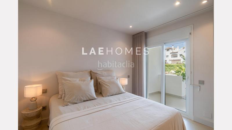 Foto d7a8605d-33b4-4a22-8e7a-32dde3a43a71. Casa a schiera con parcheggio in Aloha Marbella