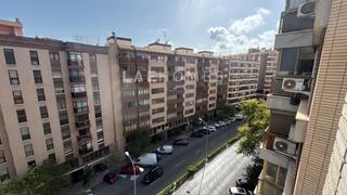 Appartement à Ensanche-Diputación. Piso amplio con reforma a tu gusto en eusebio sempere, alicante